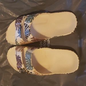 Freedom Moses slides Monstera print